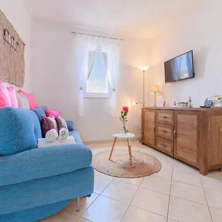 - Comfort One Bedroom D4 لومباردا