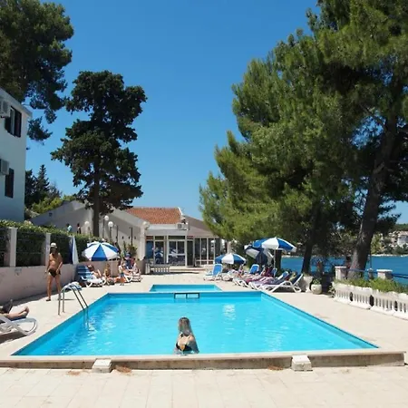 - Comfort One Bedroom D4